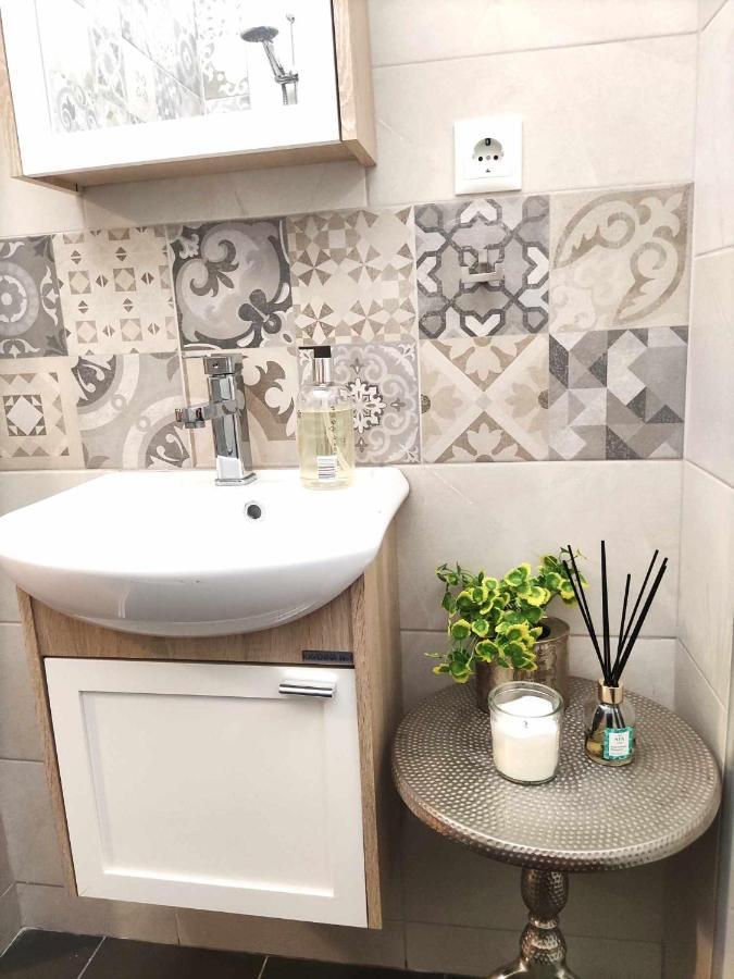 Incognito Apartment Солун Екстериор снимка